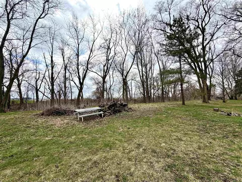 5982 W Clare Rd, Clare, IL 60111 photo 4