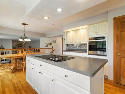 659 Southgate Dr, Lake Summerset, IL 61019 photo 13