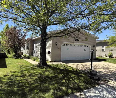 537 Park Ave, Belvidere, IL 61008