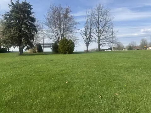 lot3 N 2853 N Richard Hallett Rd, Utica, IL 61373