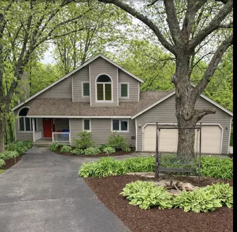 2 Cumberland, Galena, IL 61036