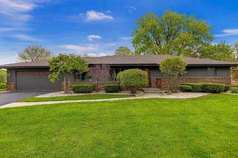 1692 Ben Franklin Rd, Rockford, IL 61108