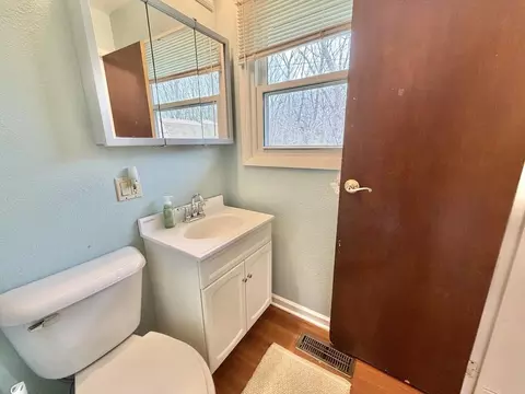 Bath - 1212 Ogletree Pl, Dixon, IL 61021 photo 1 of 2