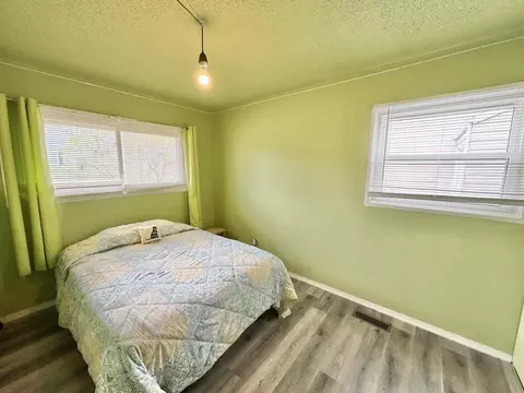Bedroom - 1212 Ogletree Pl, Dixon, IL 61021 photo 2 of 7