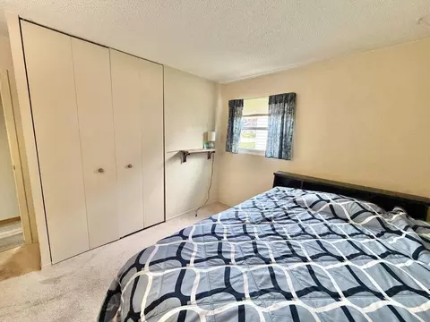 Bedroom - 1212 Ogletree Pl, Dixon, IL 61021 photo 5 of 7