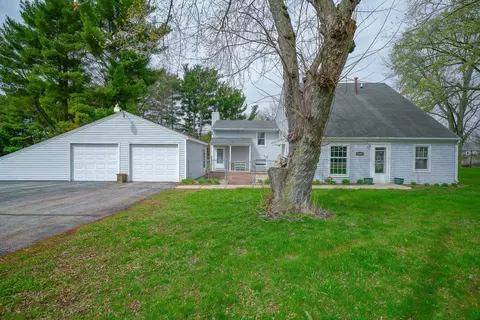 13802 Dorr Rd, South Beloit, IL 61080