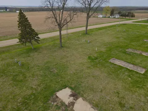 4500 E River Rd, Ridott, IL 61067 photo 32