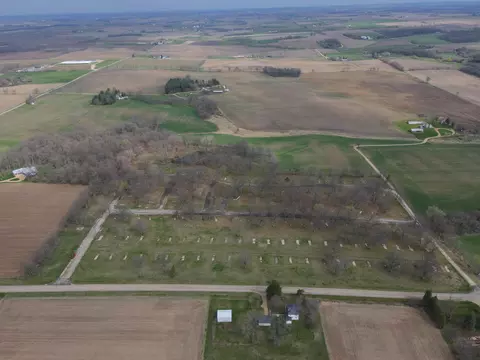 4500 E River Rd, Ridott, IL 61067 photo 2