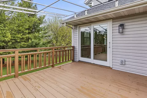 Exterior - 6990 Skyview Trl, Roscoe, IL 61073 photo 4 of 15