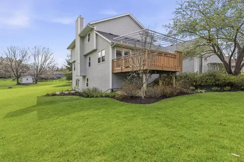 Exterior - 6990 Skyview Trl, Roscoe, IL 61073 photo 10 of 15