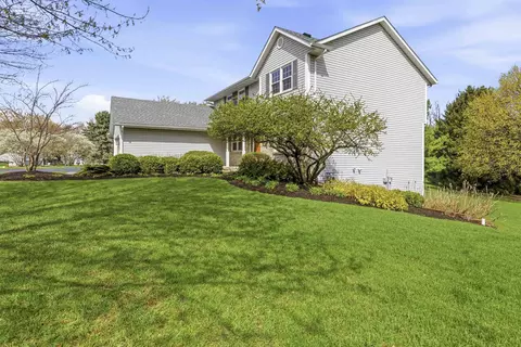 Exterior - 6990 Skyview Trl, Roscoe, IL 61073 photo 13 of 15
