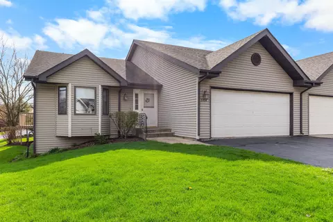 5334 Dierks Dr, Rockford, IL 61108