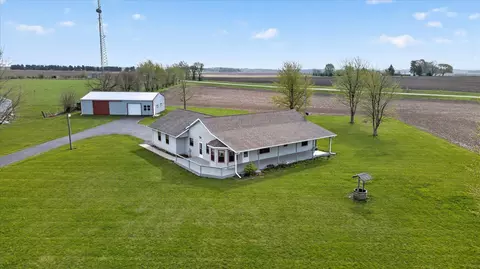 1936 Hoosier Rd, Franklin Grove, IL 61031