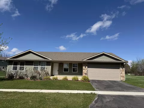 4417 N Valley Ridge Dr, Belvidere, IL 61008
