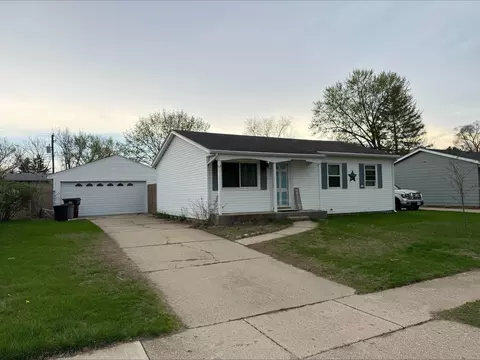 2021 Coronet Rd, Loves Park, IL 61111