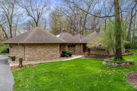 7834 Northgate Rd, Roscoe, IL 61073