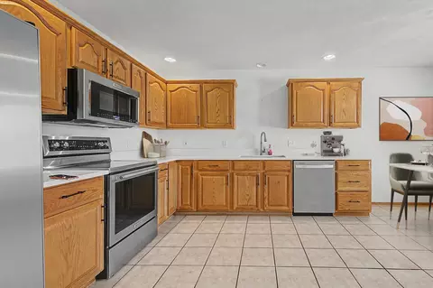 3127 Sandy Pointe Dr, Freeport, IL 61032 photo 5
