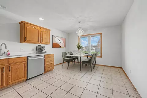 3127 Sandy Pointe Dr, Freeport, IL 61032 photo 7