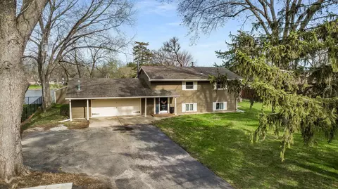 7265 Bergstrom Rd, Rockford, IL 61103