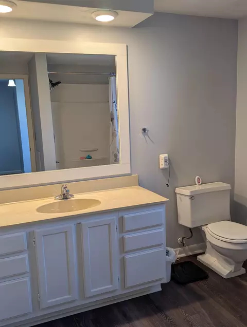 1437 S Walnut Ave, Freeport, IL 61032 photo 17