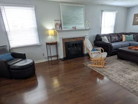 1437 S Walnut Ave, Freeport, IL 61032 photo 3