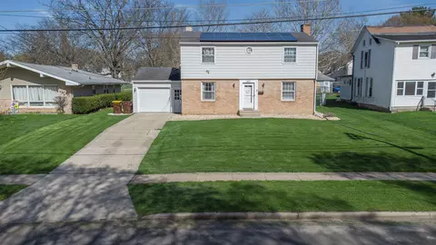 1437 S Walnut Ave, Freeport, IL 61032 photo 23