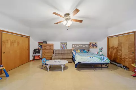 Bedroom - 17870 Clover Rd, Morrison, IL 61270 photo 3 of 4
