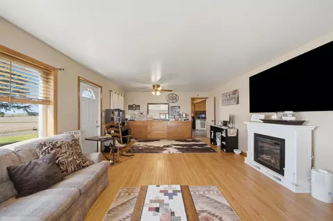 Living - 17870 Clover Rd, Morrison, IL 61270 photo 1 of 3