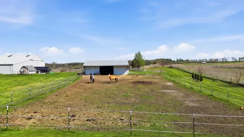 Exterior - 17870 Clover Rd, Morrison, IL 61270 photo 1 of 5