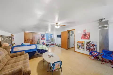 Bedroom - 17870 Clover Rd, Morrison, IL 61270 photo 4 of 4