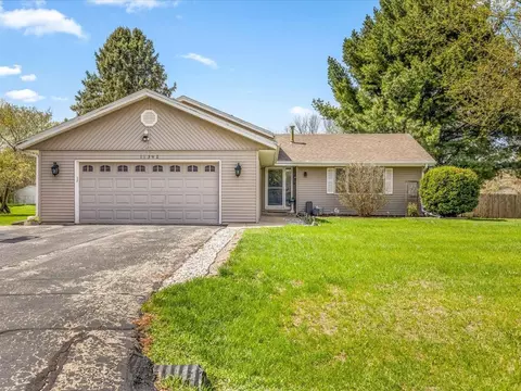 11392 Mt Vernon Rd, Roscoe, IL 61073 photo 2