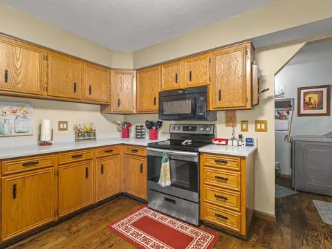 11785 Balsa Ln, Roscoe, IL 61073 photo 18