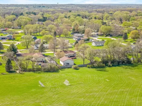 11785 Balsa Ln, Roscoe, IL 61073 photo 60
