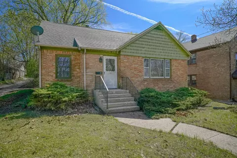 1529 Benton St, Rockford, IL 61107