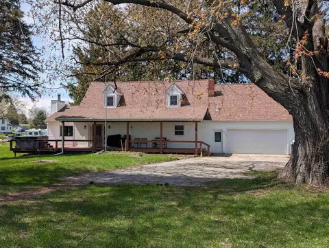 14414 E Washington St, Durand, IL 61024