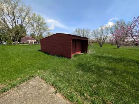 Exterior - 14414 E Washington St, Durand, IL 61024 photo 7 of 12