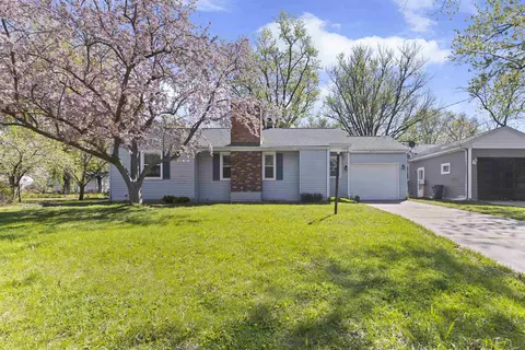 417 N Prairie St, Rockton, IL 61072
