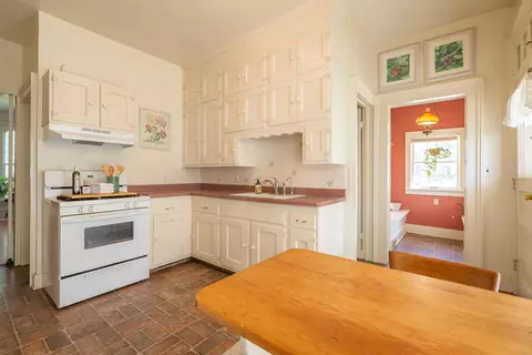 855 W Stephenson St, Freeport, IL 61032 photo 12