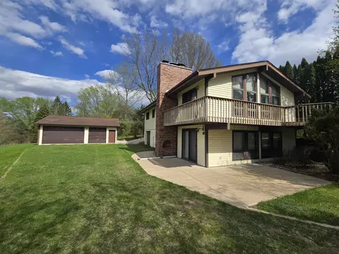 8 A144 Liberty Bell Ct, Apple River, IL 61001