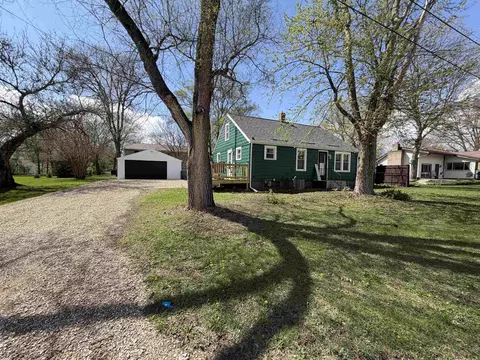 216 S Washington St, Byron, IL 61010