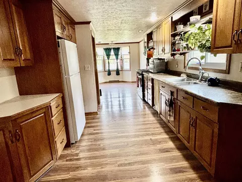1240 S Appleton Rd, Belvidere, IL 61008 photo 9