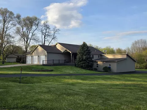 1388 Melwood Dr, Rockford, IL 61108