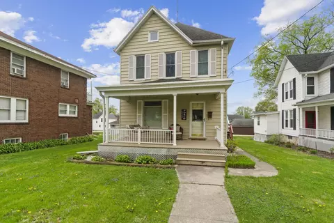 1221 W Lincoln Blvd, Freeport, IL 61032