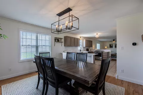 Dining - 4322 N Us Rt 34, Mendota, IL 61342 photo 2 of 2