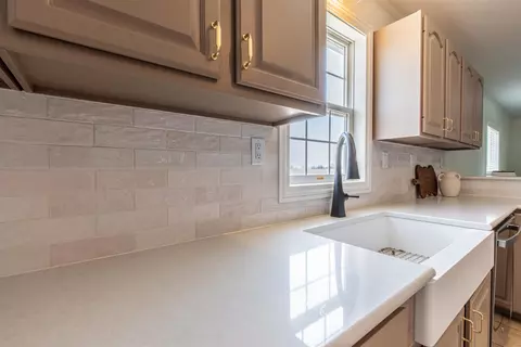 Kitchen - 4322 N Us Rt 34, Mendota, IL 61342 photo 6 of 6