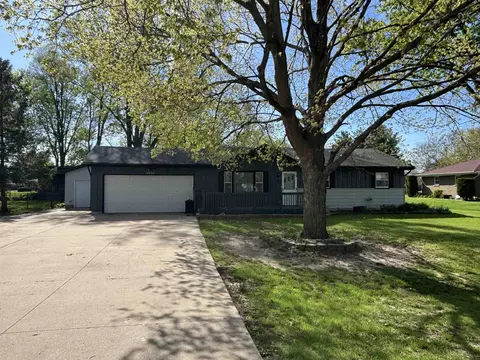 14868 Lang St, South Beloit, IL 61080
