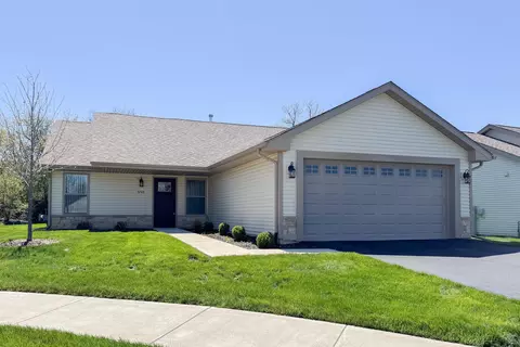 5785 Jackies Dr, Loves Park, IL 61111