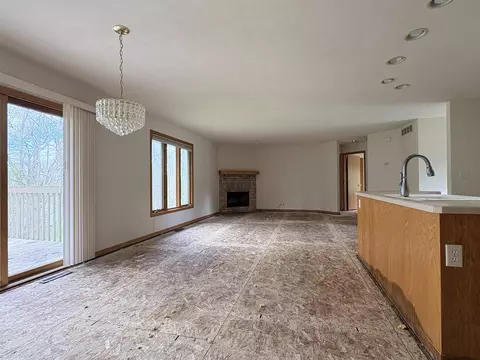Living - 481 Marstonmoor Rd, Davis, IL 61019 photo 4 of 4