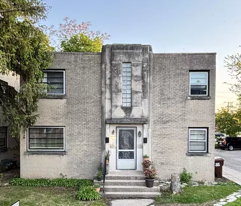 216 Carlton Ter, Rockford, IL 61103