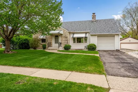 1225 28th St, Rockford, IL 61108